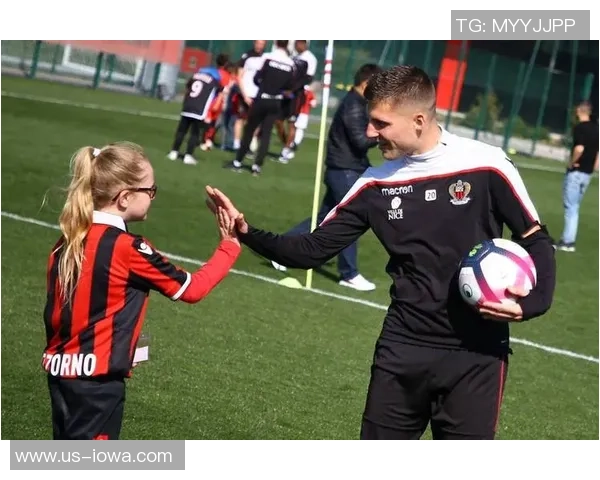 新乡足球明星队全新阵容揭晓期待他们在赛场上的精彩表现