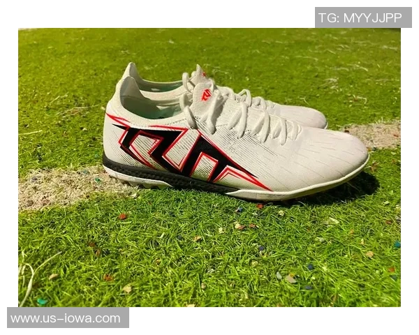 日本足球明星代言的运动鞋潮流趋势与市场影响分析